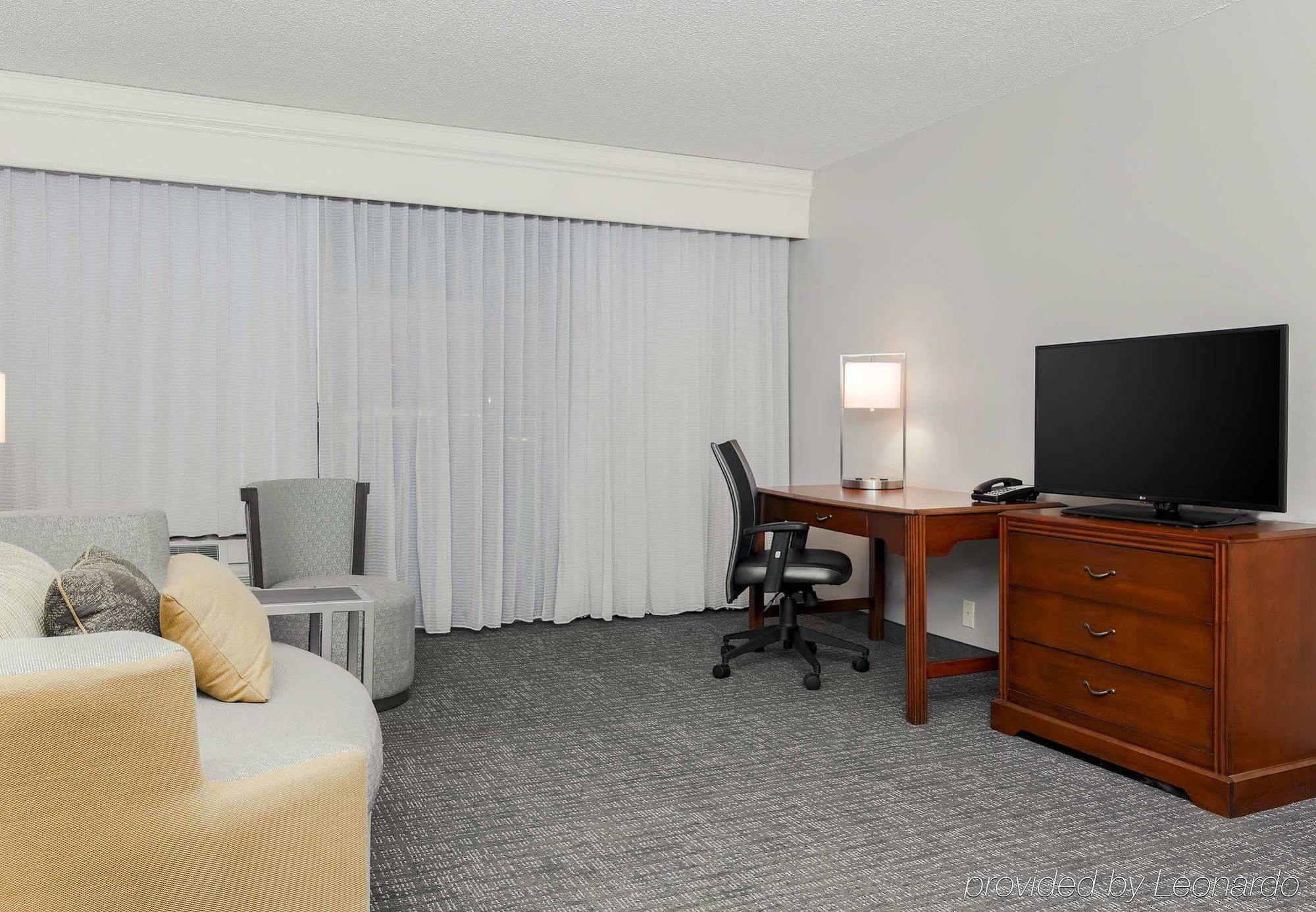 Radisson Hotel Houston Intercontinental Airport North Екстериор снимка